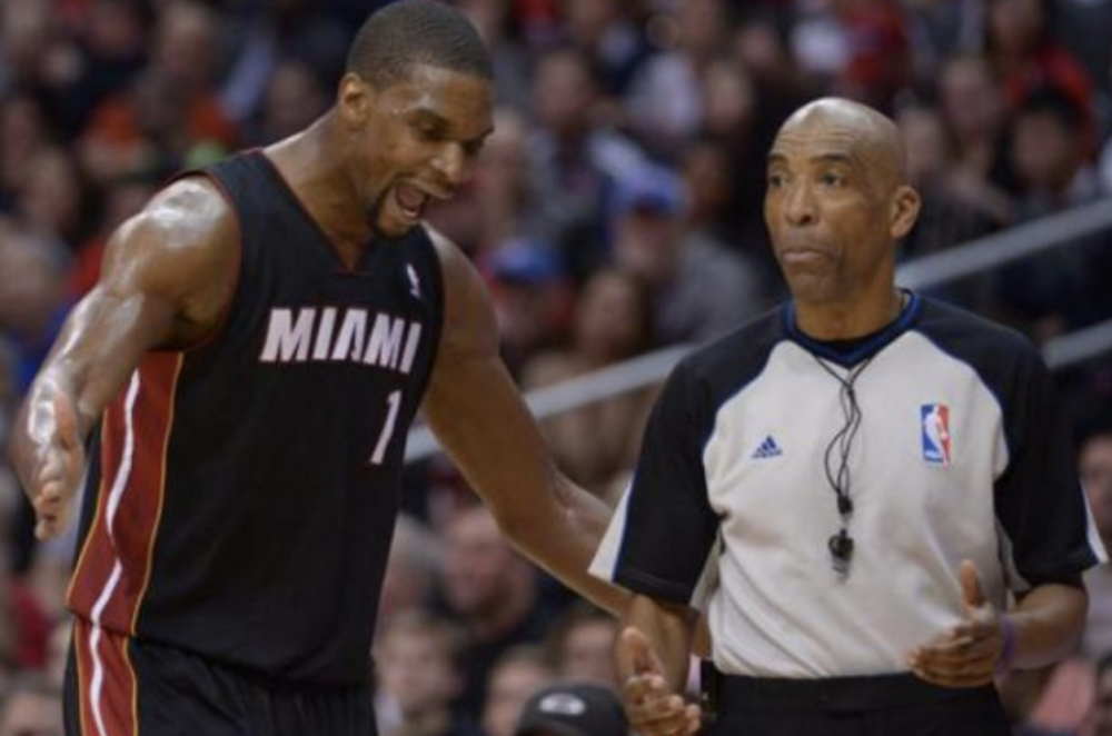 AYX SPORTS-那不勒斯训练开放日，国际比赛日临场应变引欢呼，中超在即，球探报告显示潜力(那不勒斯转会800万)