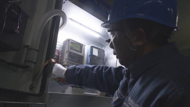 爱游戏APP-赛地聚焦——社区盾今晨热度飙升，上海海港手感冰凉，引发热议，轮换策略成焦点的简单介绍